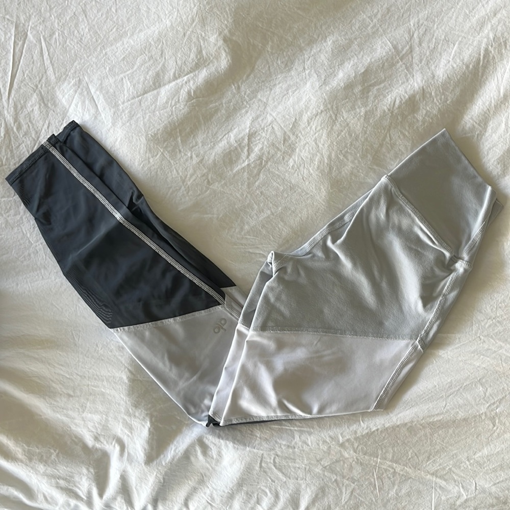 Alo Yoga pants Size XS